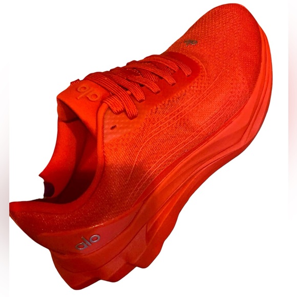 ALO Yoga Shoes - NWT Alo Yoga runner shoes BRIGHT RED Size 8.5